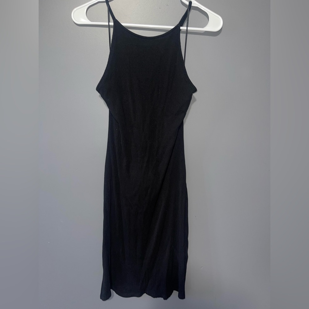 H&M crisscross spaghetti strap dress